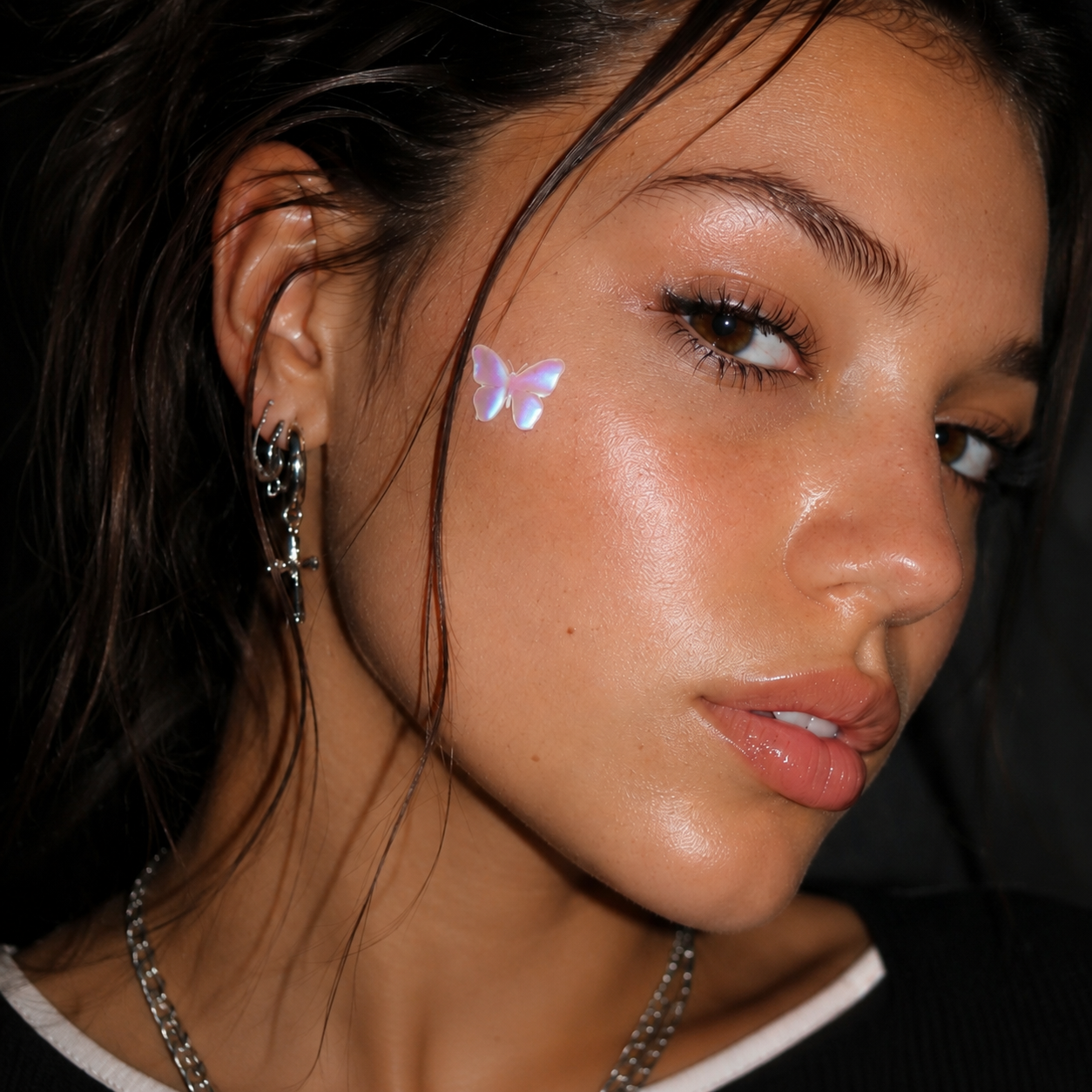 PEARL WINGS